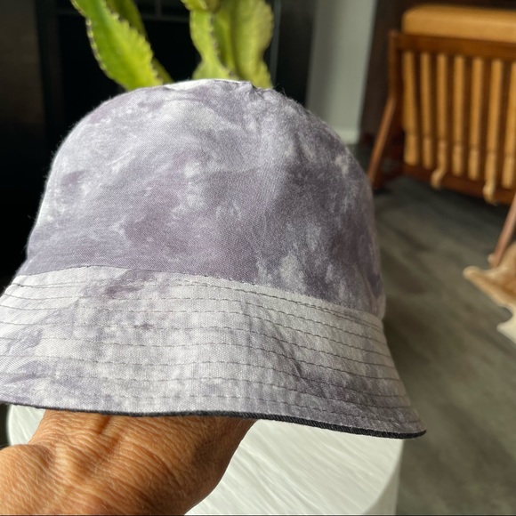 Denim Bucket Hat ~ New - Picture 3 of 5